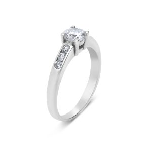 18ct White Gold Diamond Ring